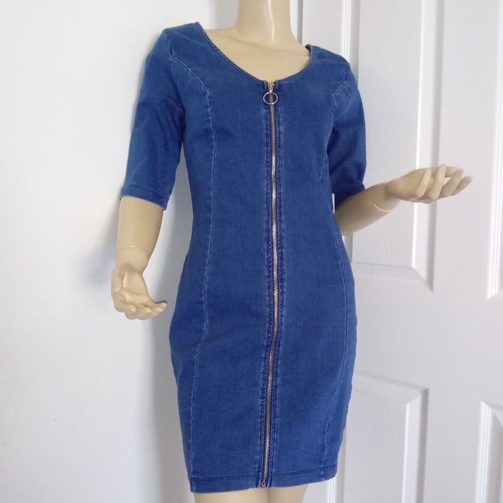 NEW  Iris Denim Blue Full Zipper Front Fit…